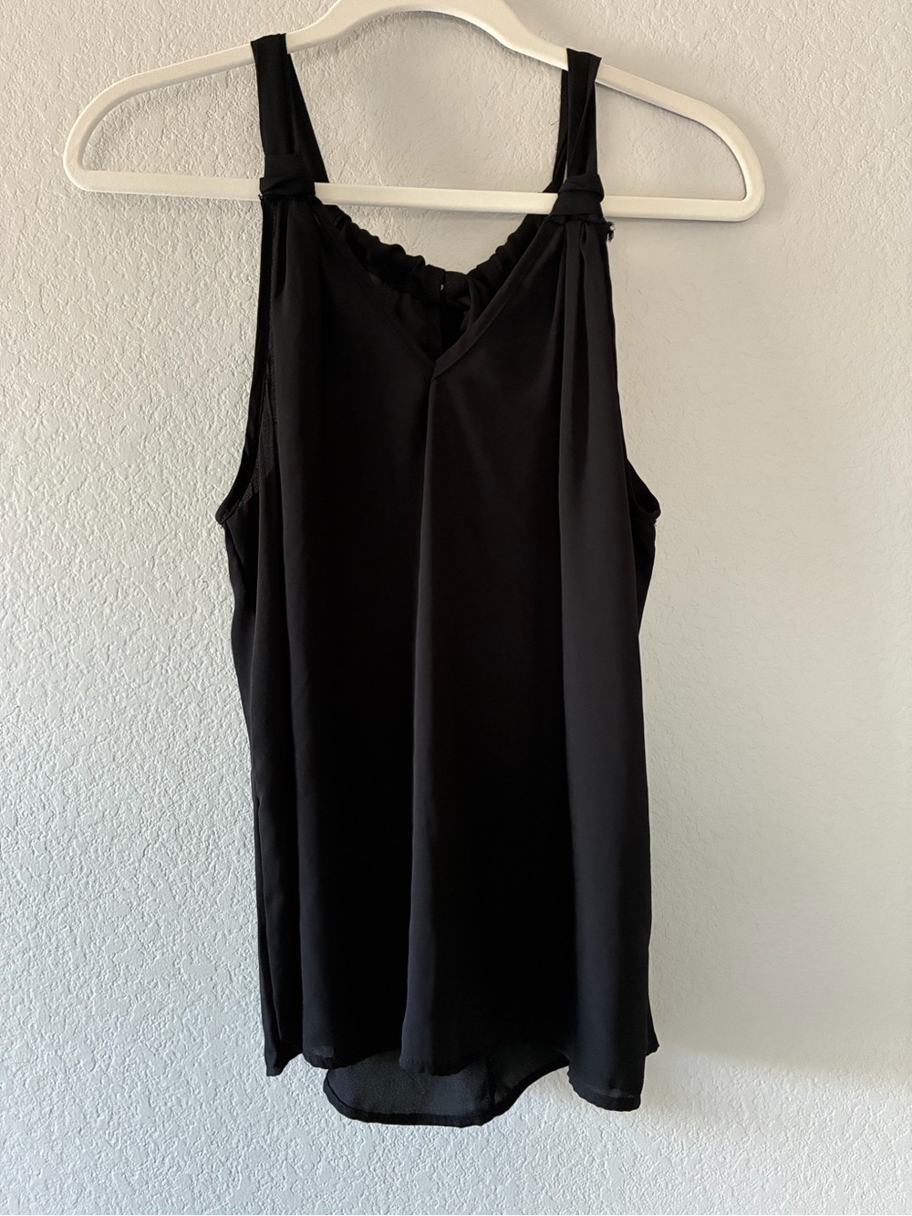 Fashion Magazine Black Knotted Strap V-Neck Tank